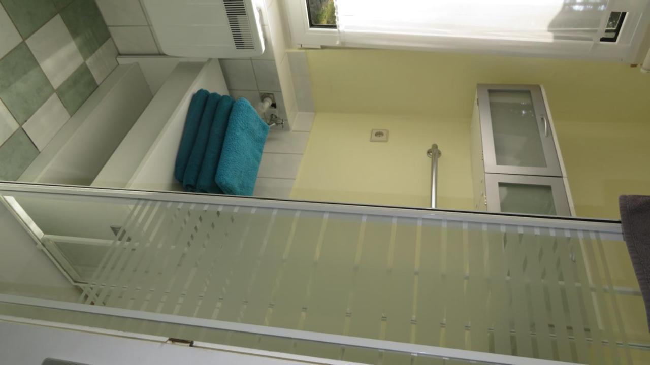 Kastavengrund - Ferienhaeuser Mit Kamin リヘン エクステリア 写真